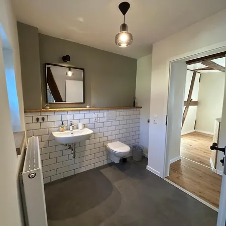 In Charmantem Fachwerkhaus Zentral Gelegen *