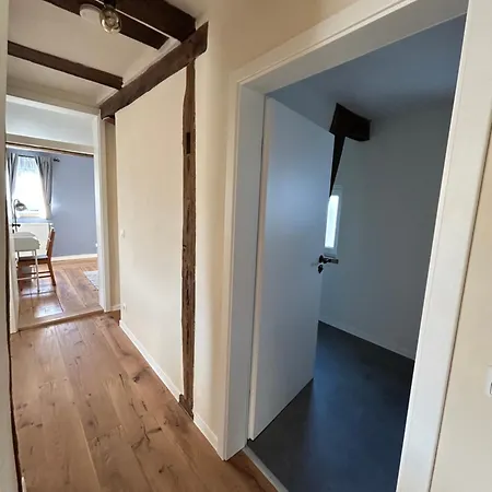 Δωμάτια σε οικογενειακή κατοικία In Charmantem Fachwerkhaus Zentral Gelegen