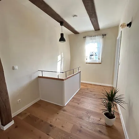 Habitación en casa particular In Charmantem Fachwerkhaus Zentral Gelegen Lollar