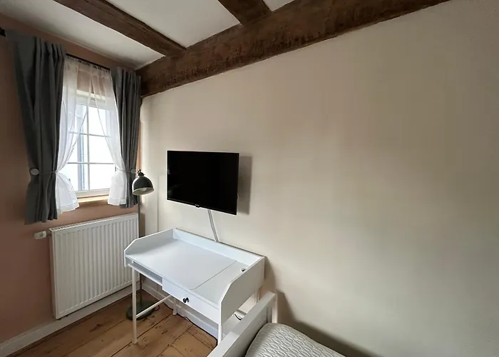 In Charmantem Fachwerkhaus Zentral Gelegen *