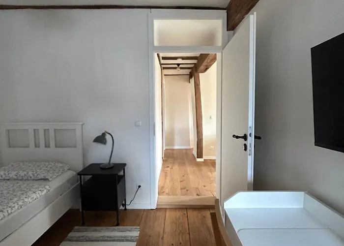 In Charmantem Fachwerkhaus Zentral Gelegen *